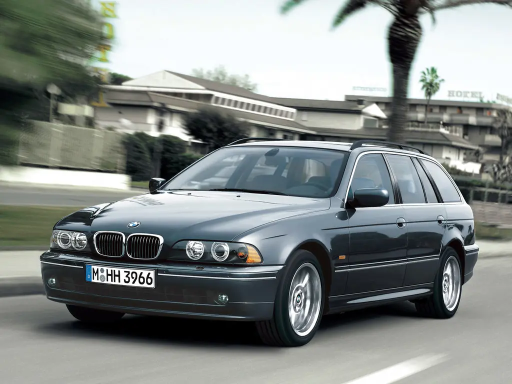 BMW 5-Series (E39) 4 поколение, рестайлинг, универсал (09.2000 - 03.2004)